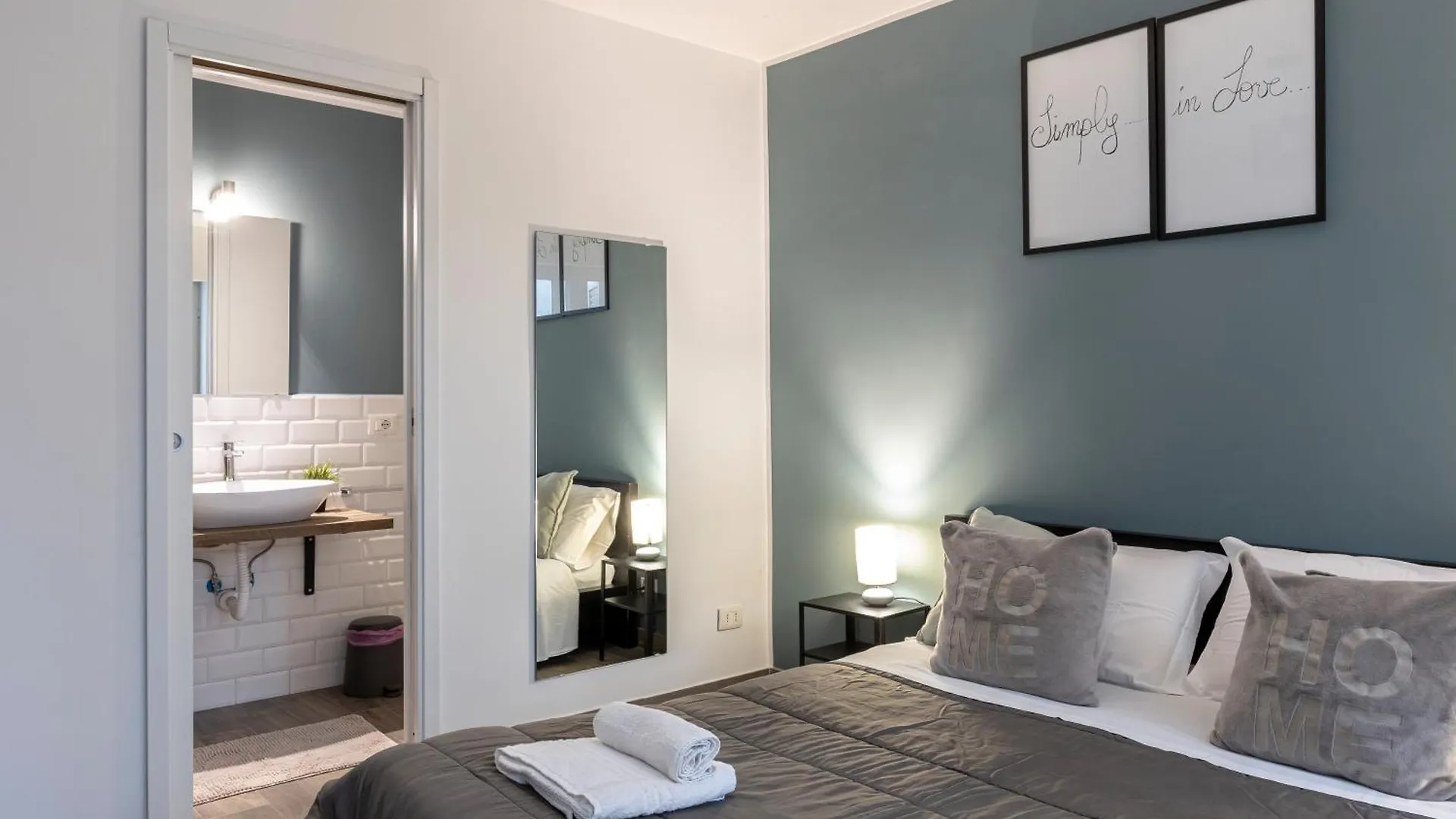 Hub Borgo San Domenico Apartment Naples Italy