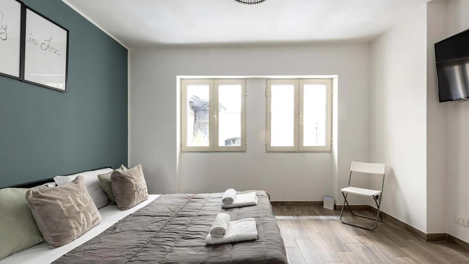 Hub Borgo San Domenico Apartment Naples Italy